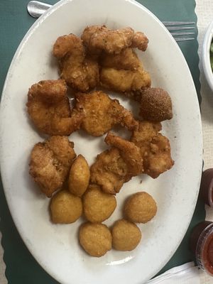 Shrimp and corn nuggets