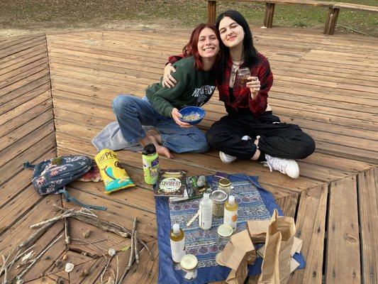 Making herbal self-care oils with Earth Sisters, one of our mentoring groups