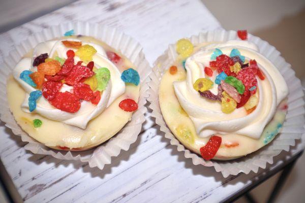 Fruity Pebble Cheesecake Cupcake