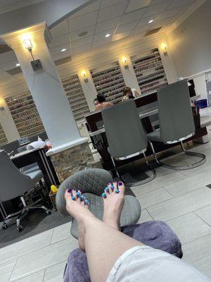 So relaxing. Beautiful salon.