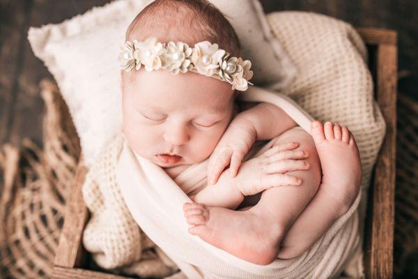 Newborn session in Bel Air, MD