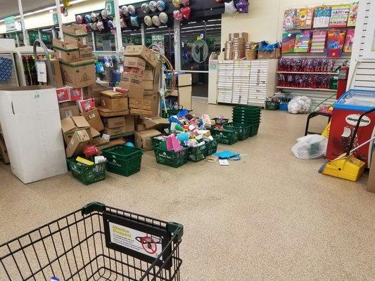 Just a messy dirty store .... always 1 cashier available and 1 just stocking....this is why they got shut down. There is no lighting outside