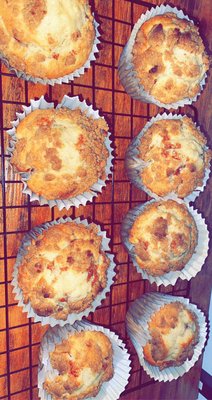 Cinnamon streusel muffins