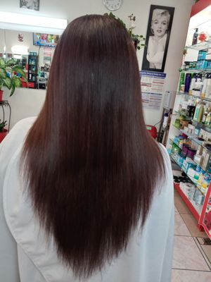 Corte de cabello en v