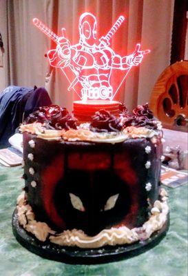 Dead pool cake