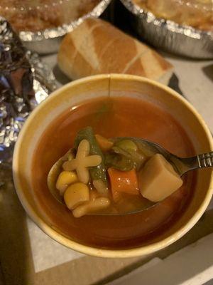 CAMPBELLS CANNED VEGETARIAN VEGETABLE SOUP, being PASSED OFF as minestrone!!!