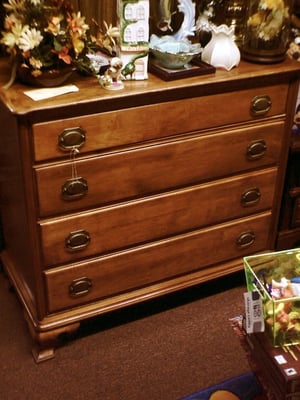 Bettye's Closet has gorgeous gently used furniture and home decor items.