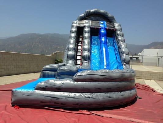 18' Marble Rock Curvy Water Slide