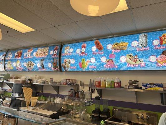 A brief example of the menu, but all the ice creams and their flavors are displayed below!