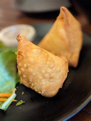 Tuk tuk samosas | IG: asianadventuretime