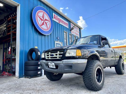 Lift kit installed on this older Ranger