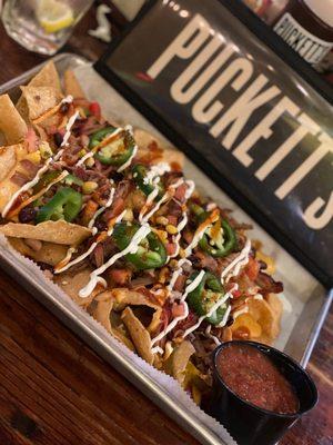 Puckett 's Nachos, Piggy Mac, Cobb