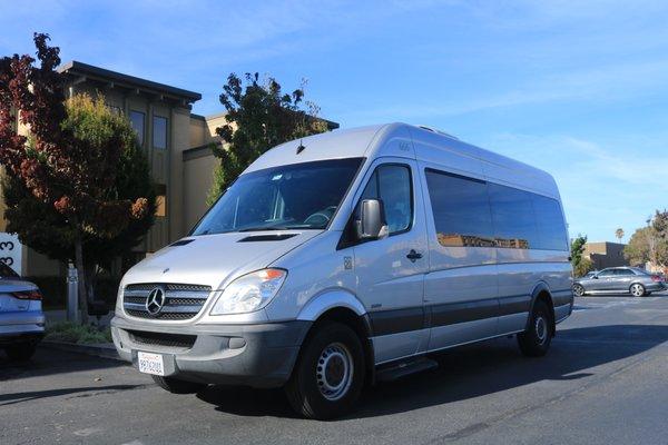 Sprinter Bus --15 Seats