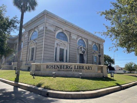 The exterior of the Rosenberg Library