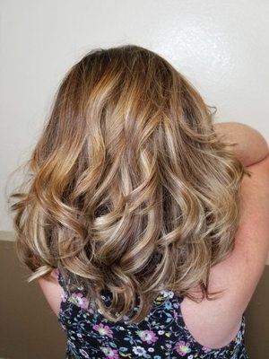 Highlights, lowlights, cut and style - By Sarah Pracna