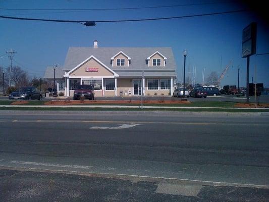 Dunkin Donuts - Water Street - Store Front