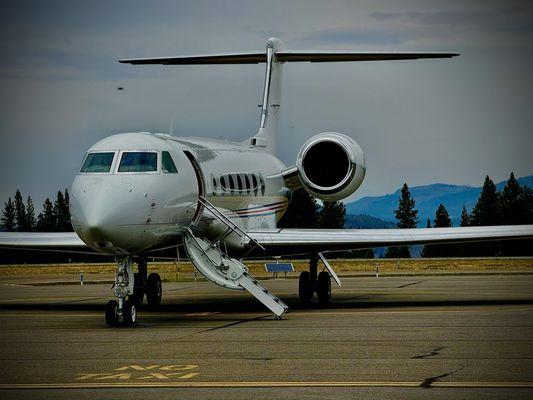 Truckee-Tahoe Airport (TRK)