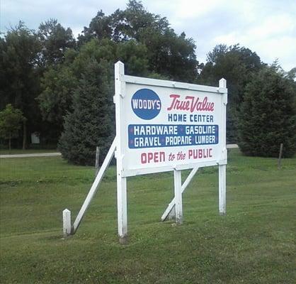 Exterior Sign for Woody's True Value in Sublette, IL