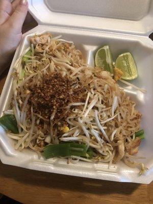 Chicken pad thai