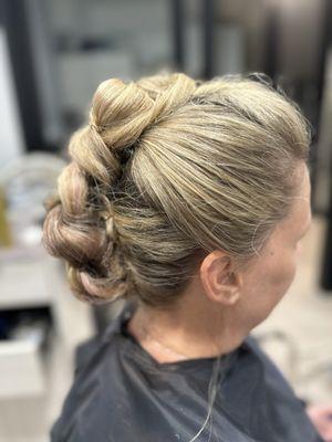 Updo style wedding season