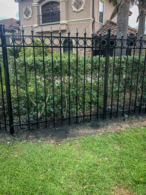 Conroe TX Fence contractors near Lake Conroe, TX installed a decorative wrought iron fence.