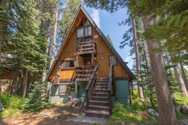 Serene Aire Lakefront Chalet