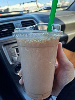 Peanut Butter Cup low carb Protein Shake!