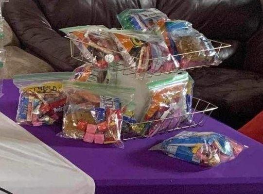 Snack Bags( variety of Candies and snacks , cookies and fruit snacks