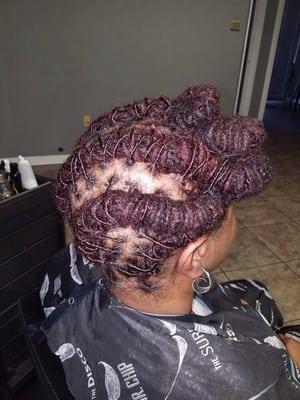 Creative protective loc style