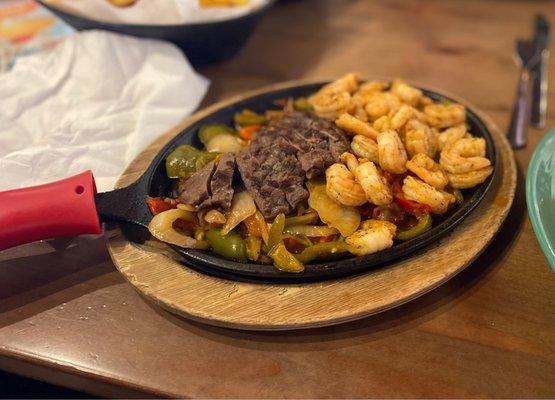 Surf n turf fajitas