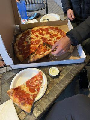 Pepperoni pizza and side of ranch!