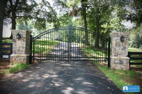 Residential Metal Driveway Gates Dallas, TX