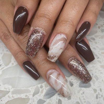 Hard gel extensions with chocolate marble