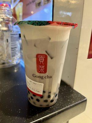 taro milk tea with boba & milk foam - medium