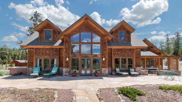 The Wolf Den is a private 5-bedroom, 3.5 bathroom mountain home on nearly 6 acres of wooded land.