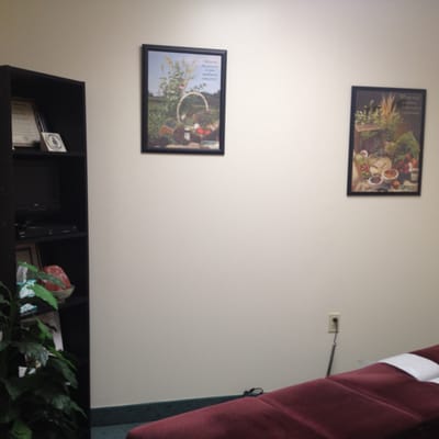 Chiropractic treatment room