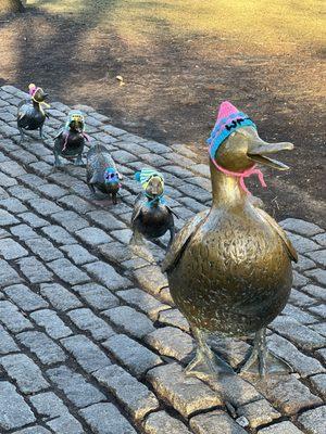 Make Way for Ducklings Statue