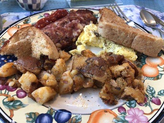 B14. Corned Beef Hash and Eggs