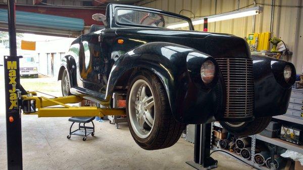 39 Ford Custom Golf Cart