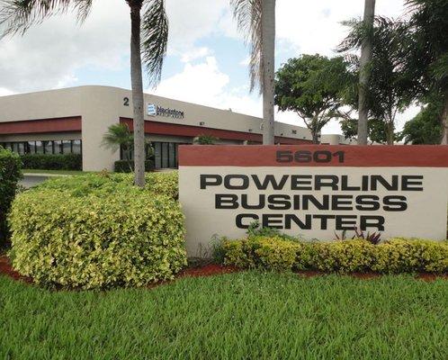 5601 Powerline Rd. Fort Lauderdale, FL 33309 - 4700 SQFT Flex Space Available - Call 305.469.1497