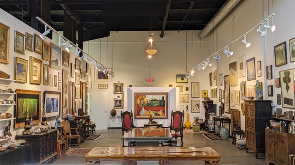 Our gallery space set up for Auction Previews, Jan/2022