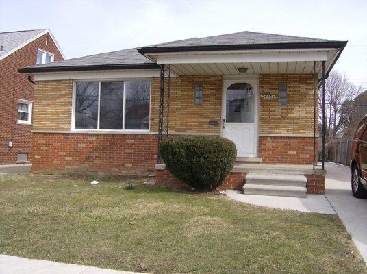 Eastpointe, 3 bed
 no garage, fin basement 2 bath