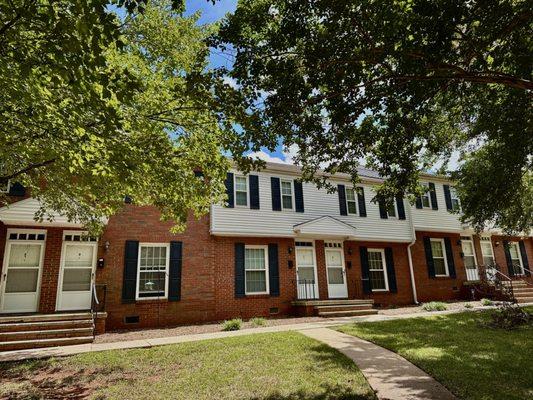 Elmhurst Townhouses