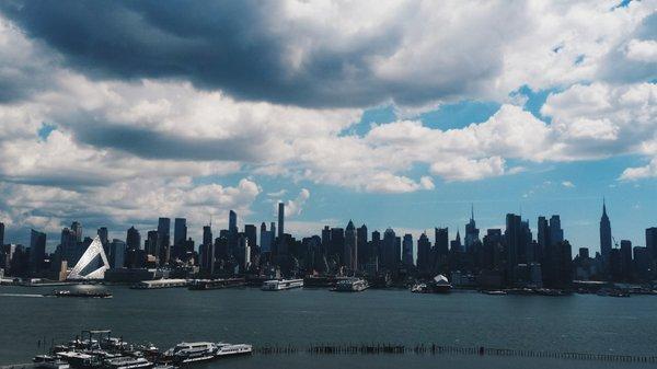 Views of the NYC skyline from Hamilton Parkm