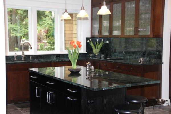 Serpentine Slab Countertops