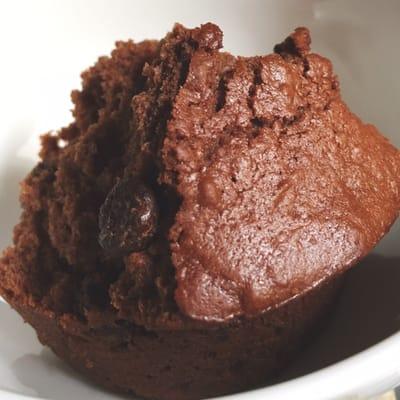 double chocolate chunk muffin (tastes like brownie mix from the box!)