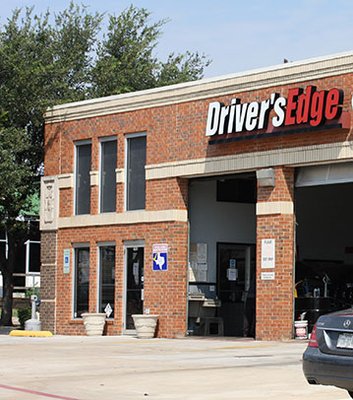 Driver's Edge Grapevine Entrance