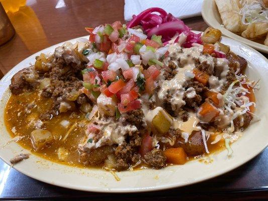 Plátano maduro con carne molida