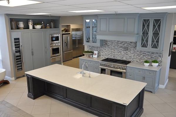 Entrance into the showroom and appliance area