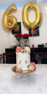 Cake , roses